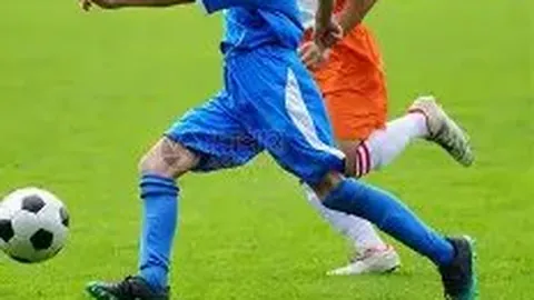 亚冬会助力冰雪小镇火爆！滑雪教练感叹人数激增，业务繁忙央视新闻客户端报道